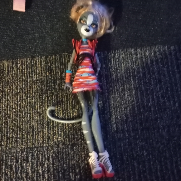 Monster High Werecat Bundle - Picture 9 of 16